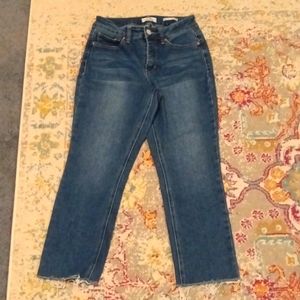 Non-ripped blue jeans